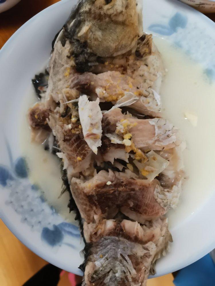 奶白鲫鱼汤