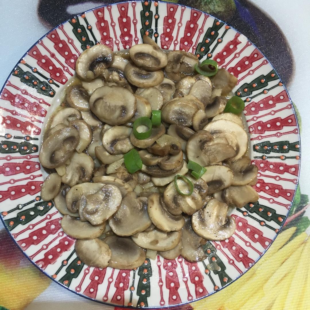 主厨炒蘑菇