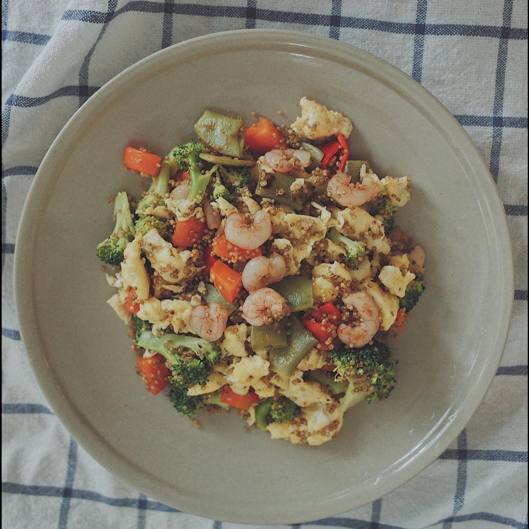 【虾仁蔬菜炒藜麦】营养早餐