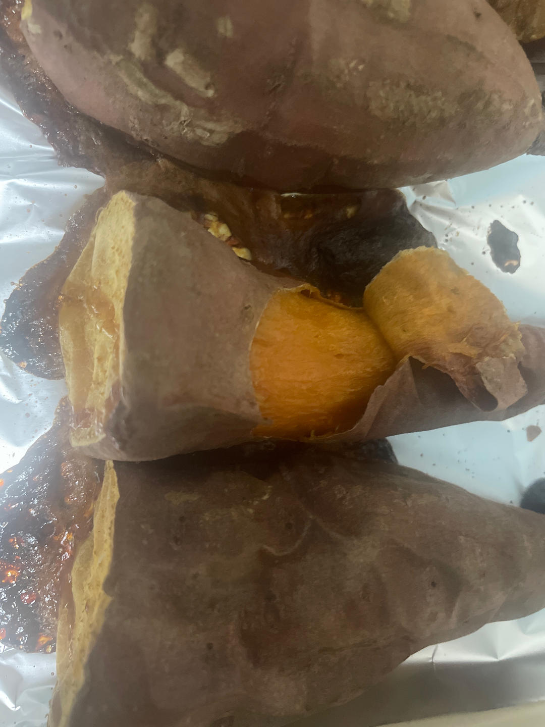 【糯唧唧的烤红薯】糖油四溢皮肉分离外糯里嫩吸溜着吃！