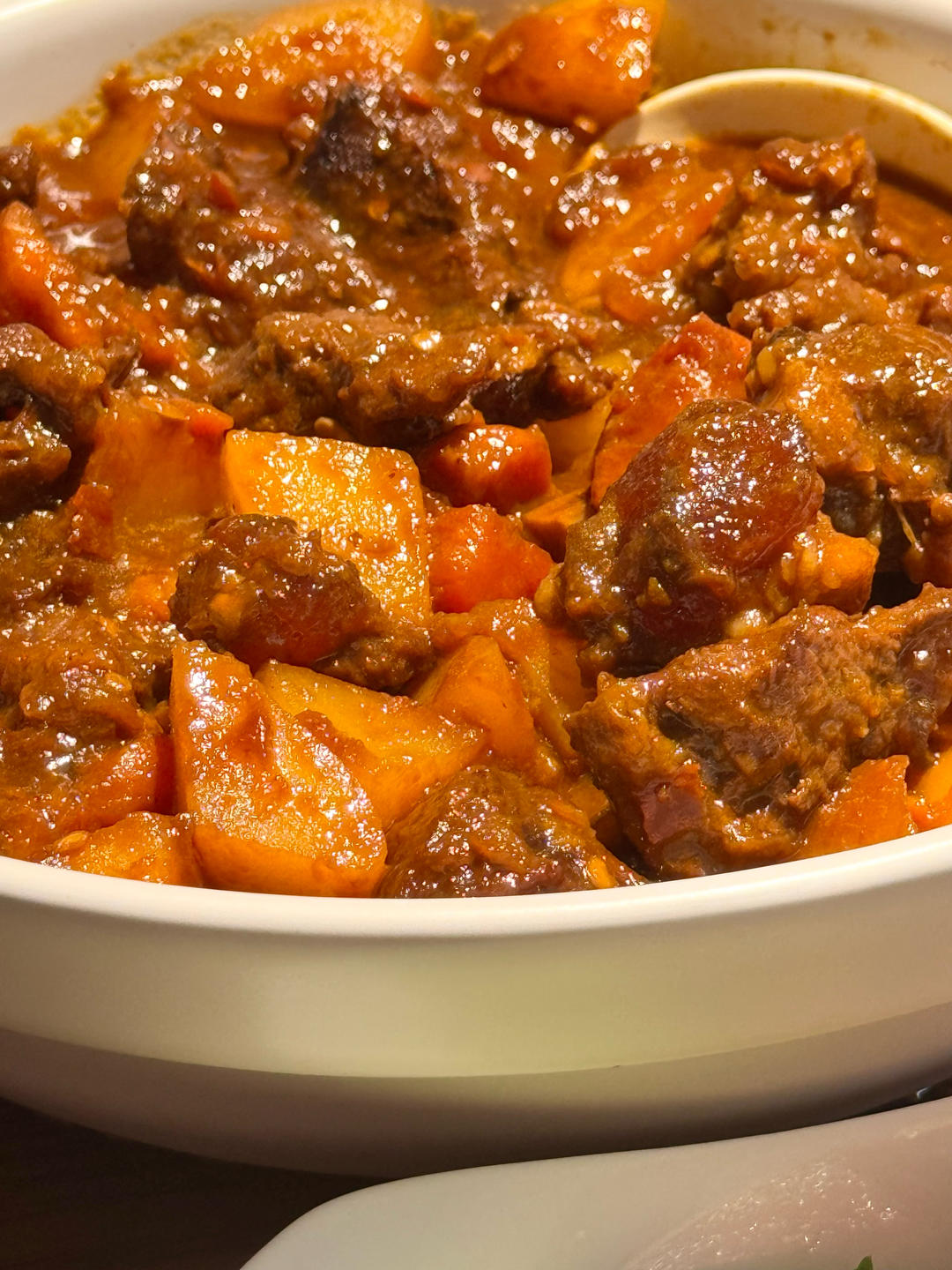 红烧牛肉炖土豆胡萝卜 秋季暖胃 鲜香美味