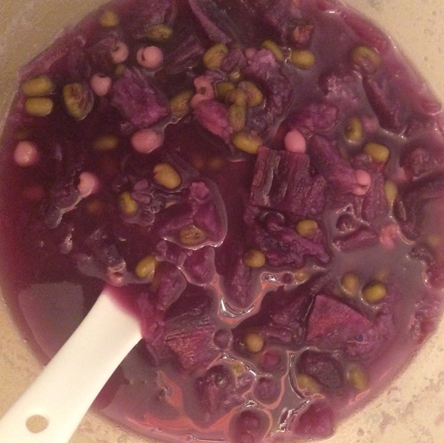 银耳绿豆紫薯芋圆