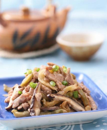 榨菜肉丝的做法