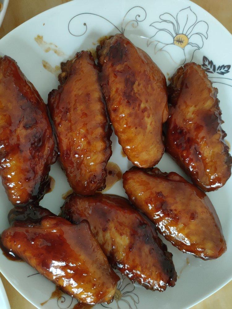 厨师长教你：“可乐鸡翅”的家常做法，味道鲜嫩可口，先收藏起来