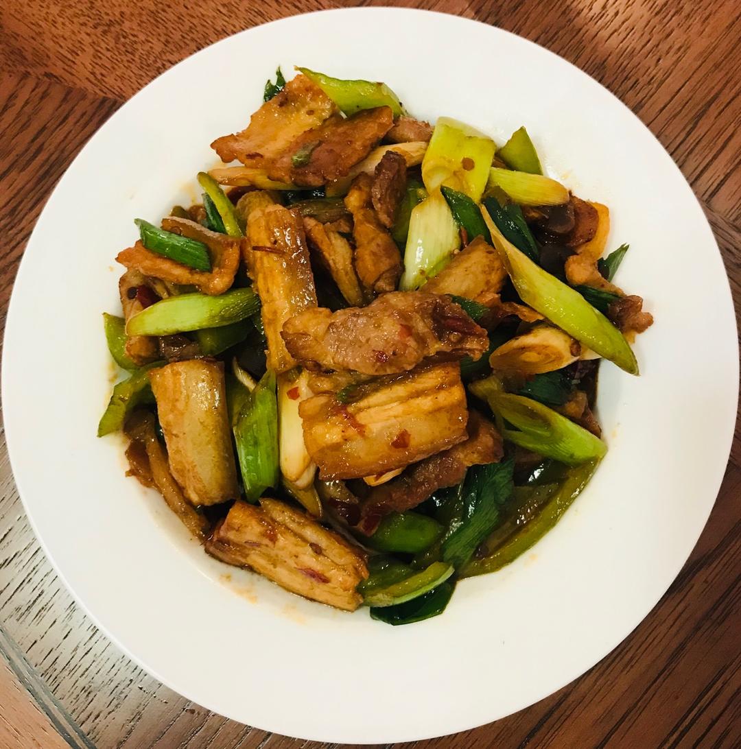 老丁的私房菜-蒜苗回锅肉