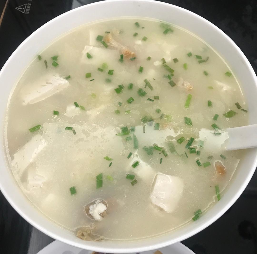 河蚌豆腐汤