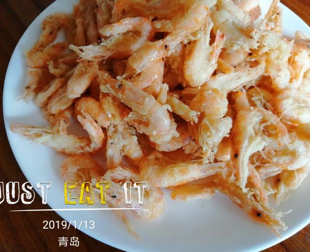 酥炸小白虾~~满口酥脆鲜香，可以当孩子零食的补钙佳品