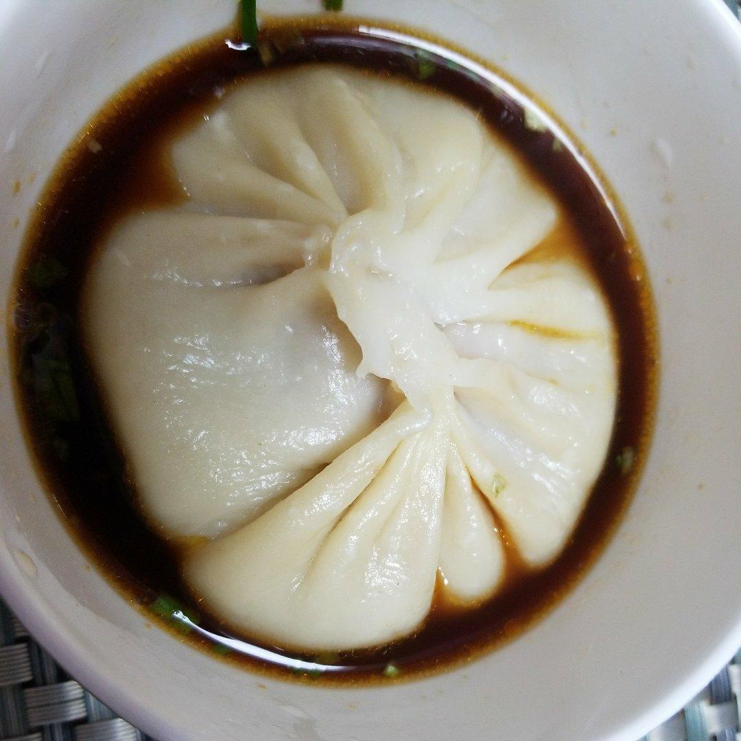 灌汤小笼包