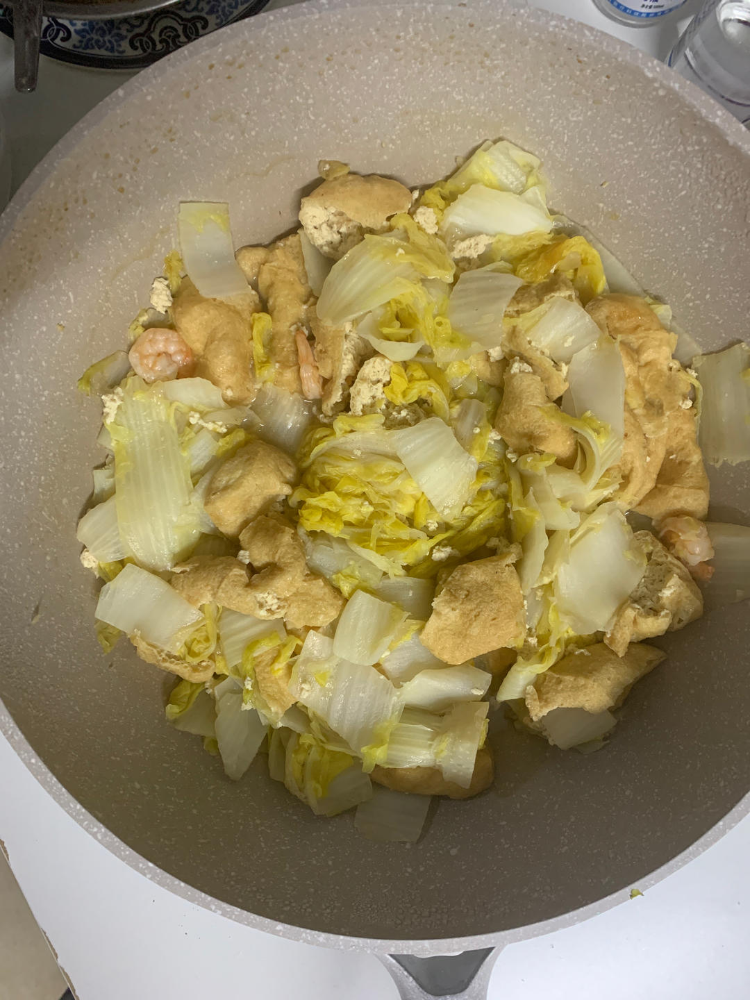 好吃到连汤汁都不剩的白菜焖豆泡，给肉都不换