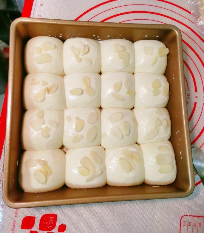 蜂蜜酸奶小餐包