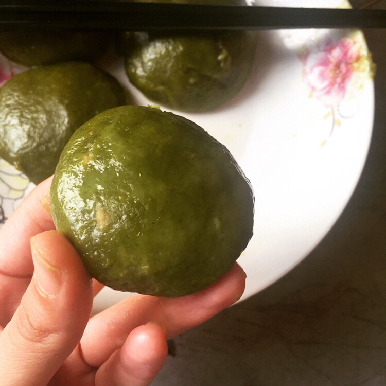 杏花楼咸蛋黄肉松青团