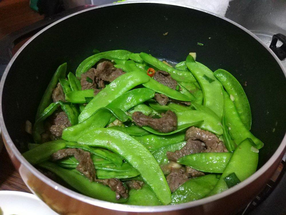 荷兰豆炒牛肉