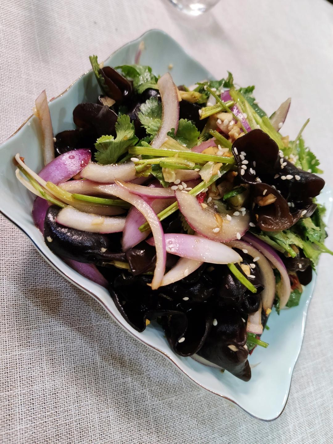 【凉拌木耳】按照我的做法，比饭店还好吃！调味汁是关键~好吃到停不下来