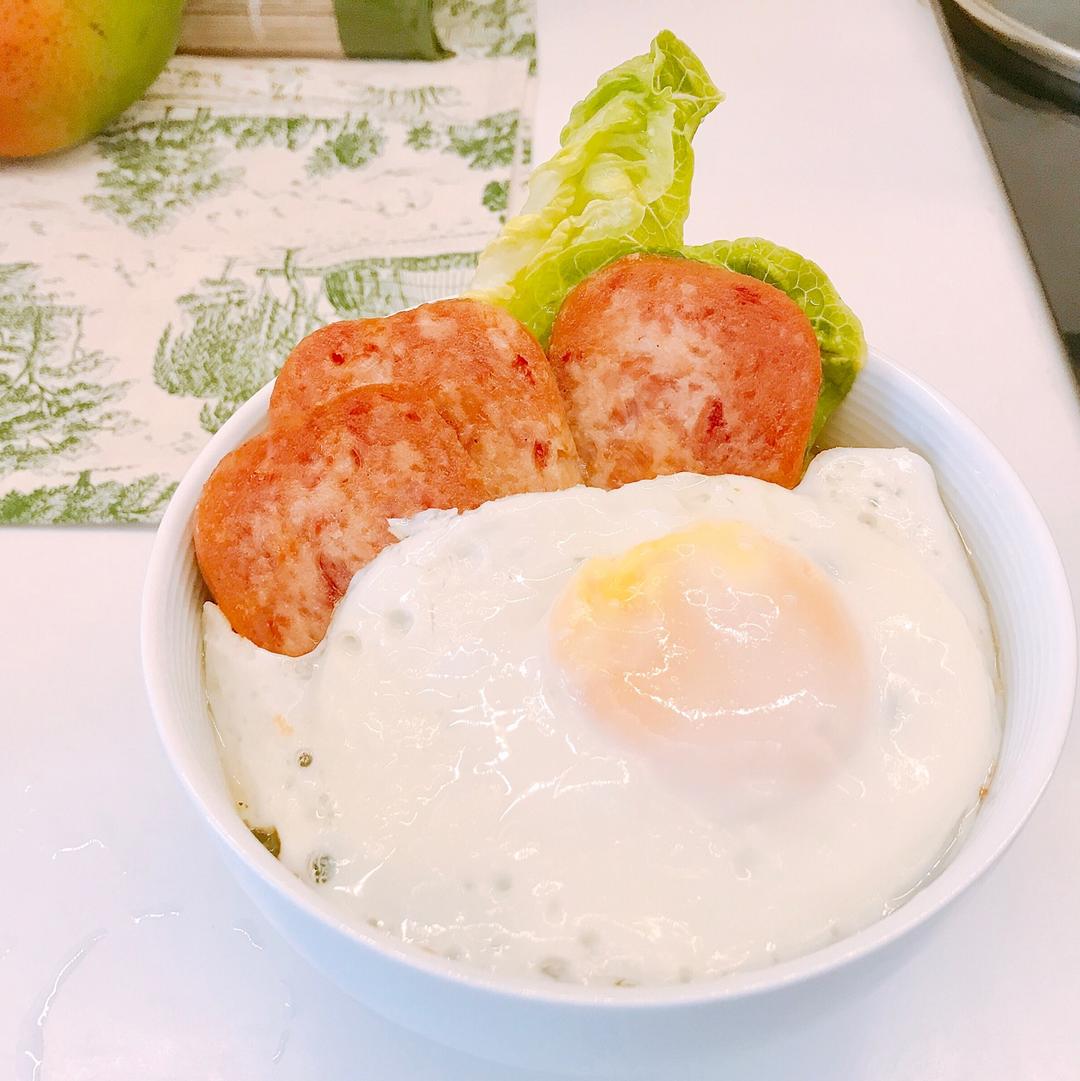 港式餐蛋面