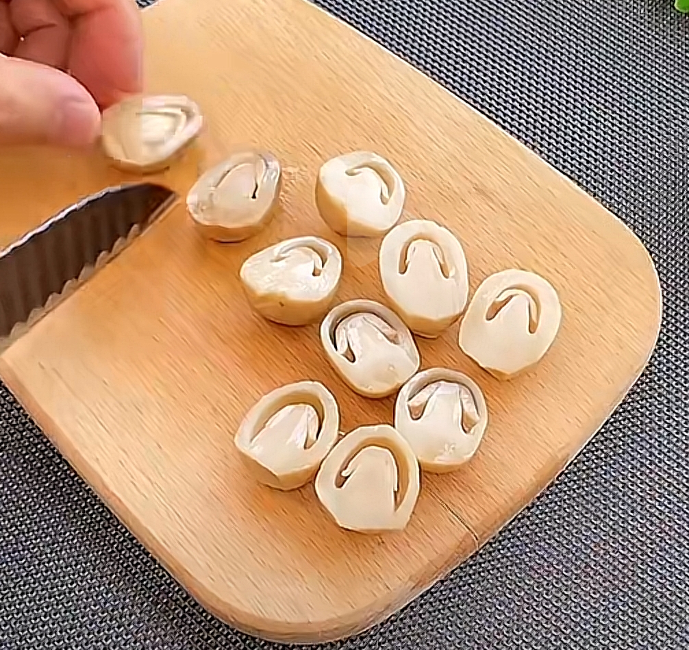 裙带菜菌菇汤的做法 步骤1