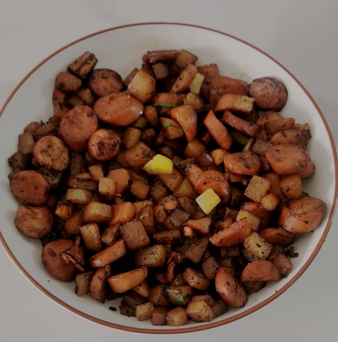 巨好吃的孜然火腿土豆丁