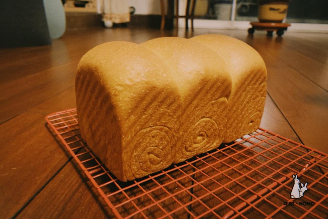 纯奶手撕吐司