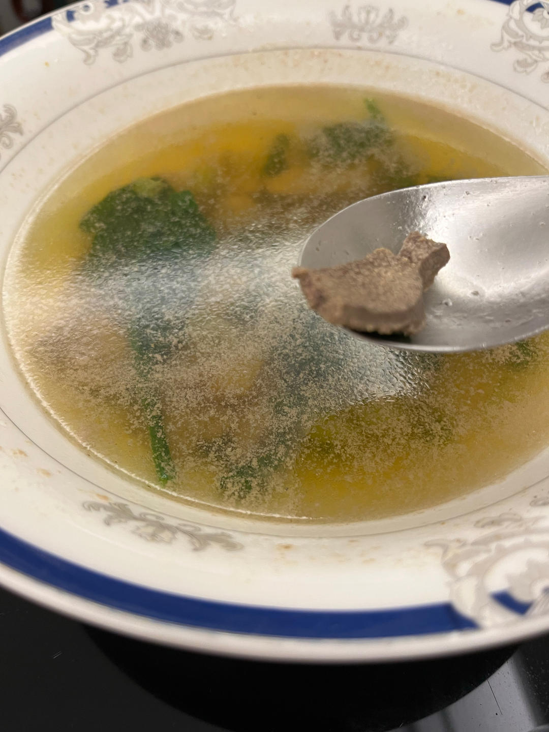 菠菜猪肝汤（猪肝嫩滑汤清澈）