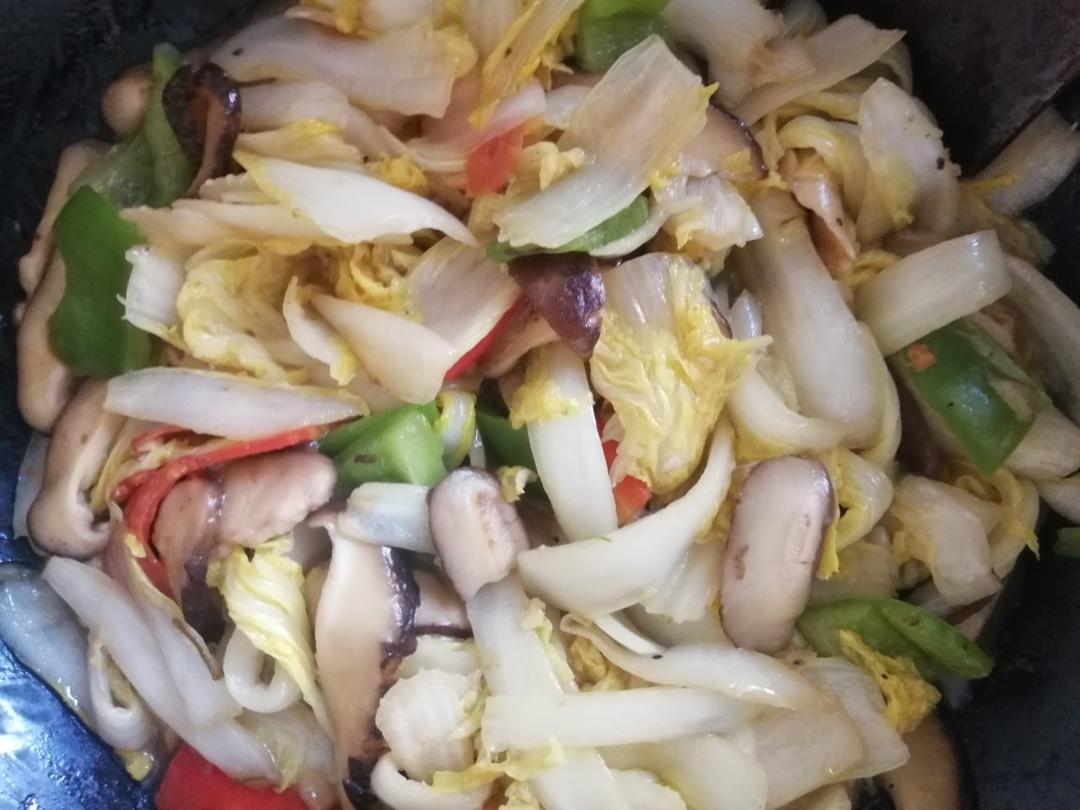 娃娃菜炒香菇