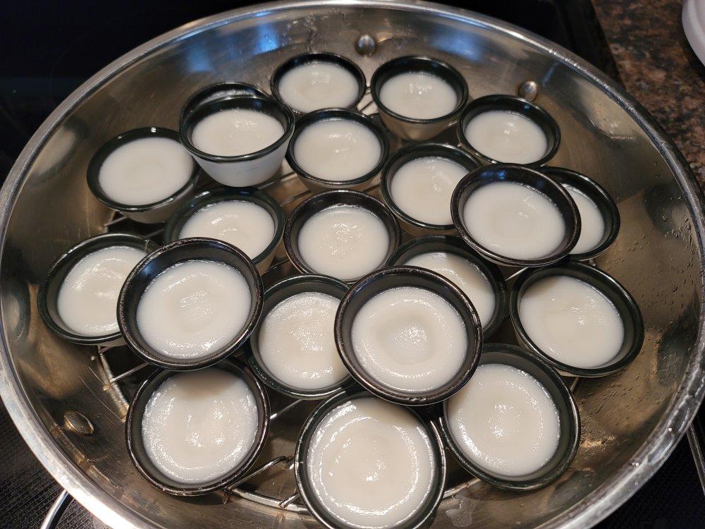 士多卑利苹果橙做的最传统的老式钵仔糕