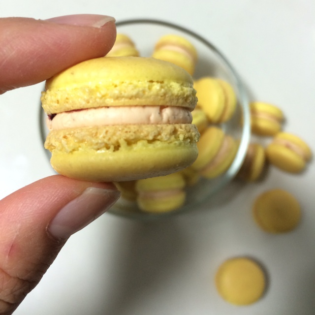 马卡龙(杏仁蛋白糖饼)