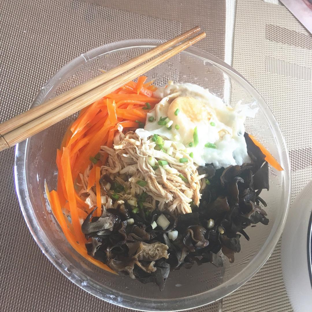 鸡丝凉面