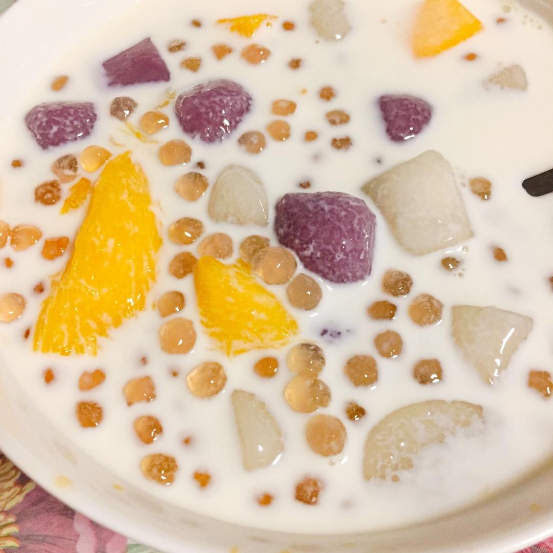 芋圆芒果椰汁西米露