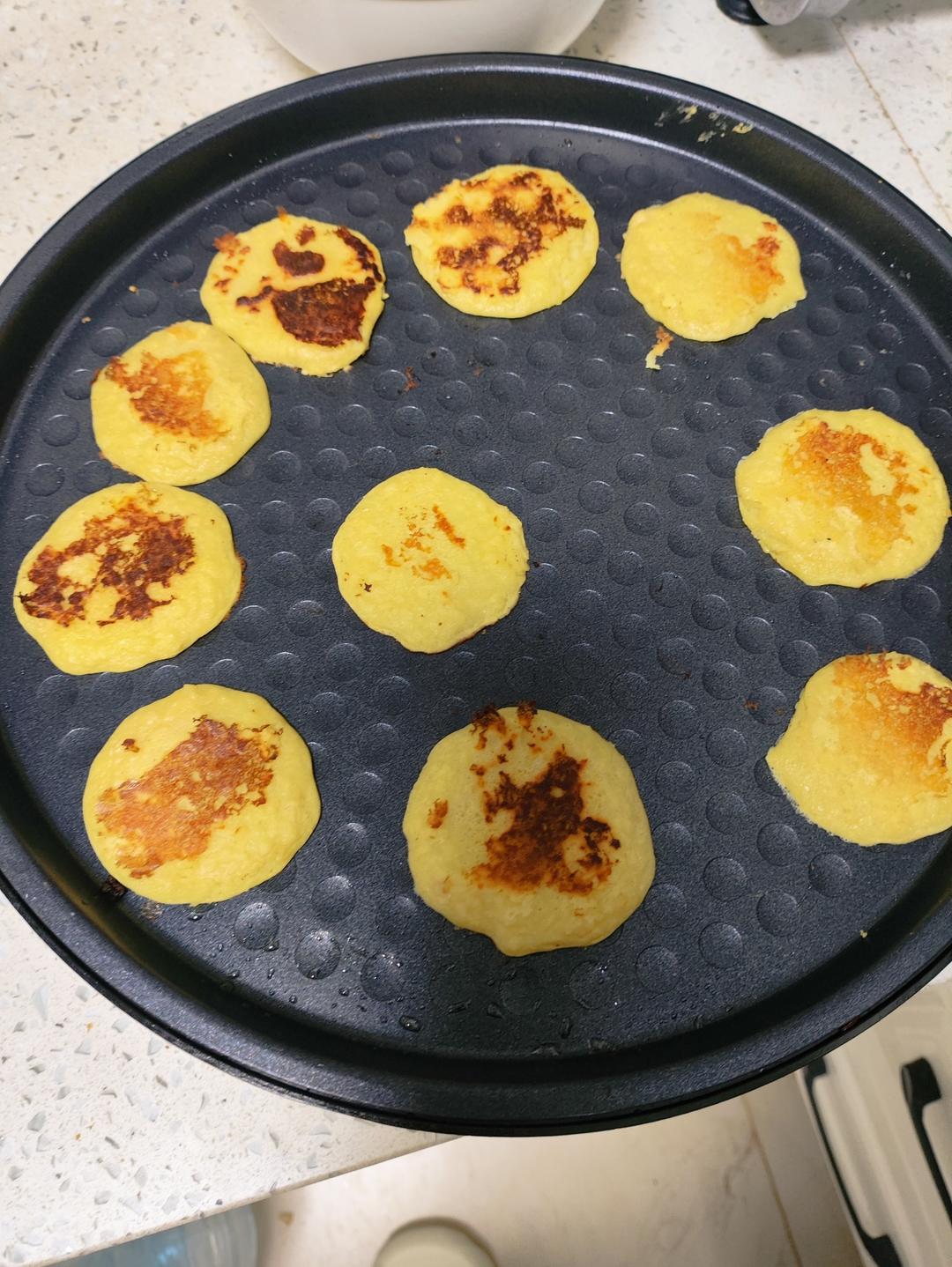 宝宝辅食：苹果奶香松饼