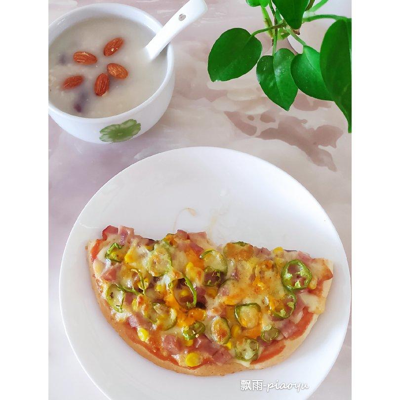 黑椒鸡肉蔬菜披萨