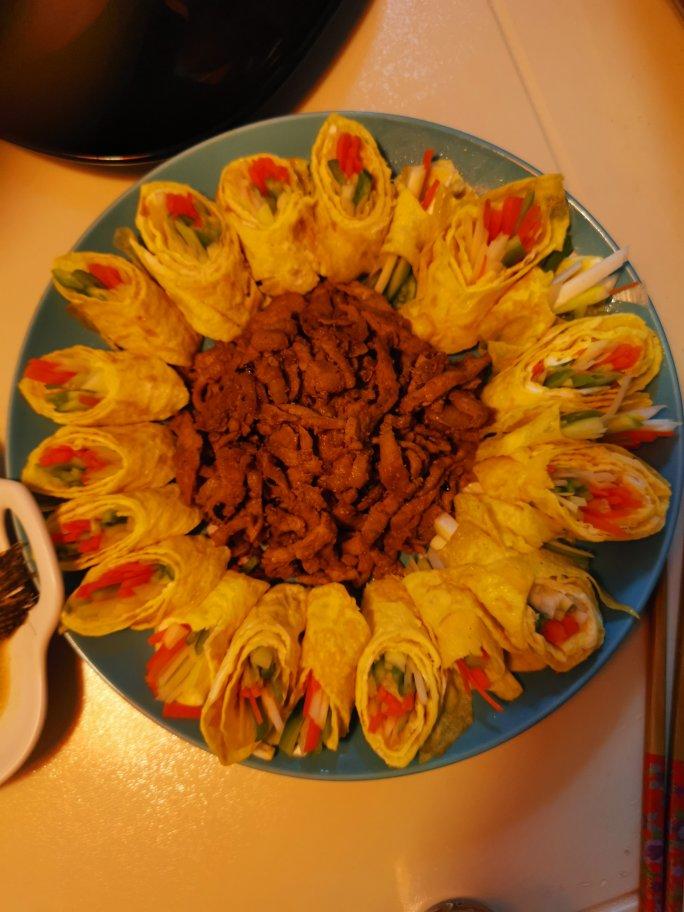 花开富贵五彩豆皮蔬菜卷（除夕宴客菜😋有颜有料）