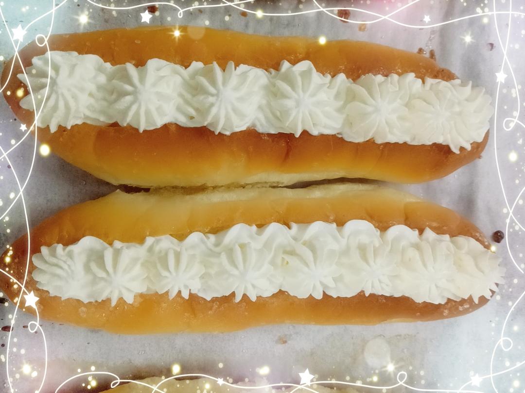 酸奶奶油面包（好吃得放不下😃）的做法