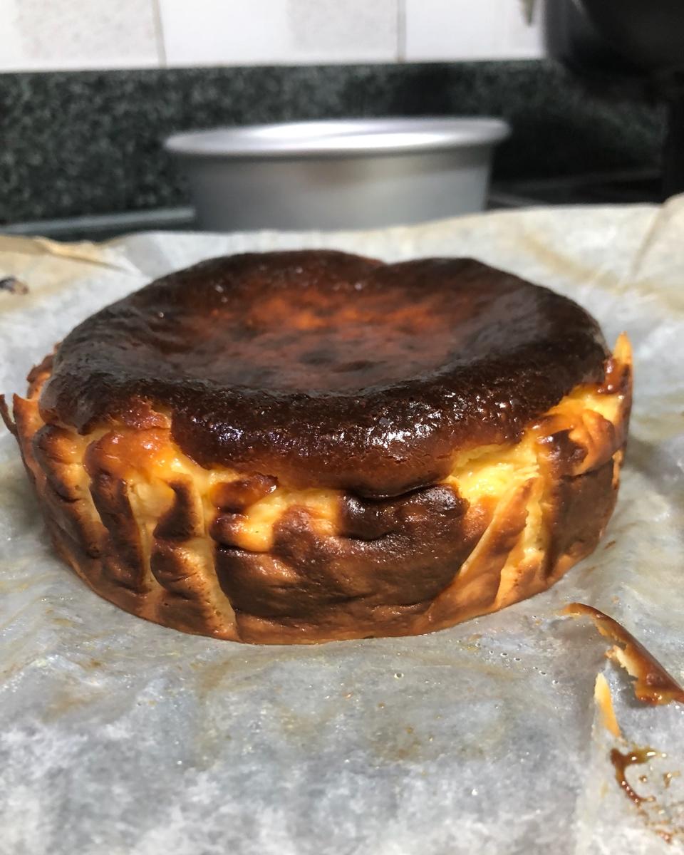 巴斯克式烤芝士蛋糕[超简单][搬运]