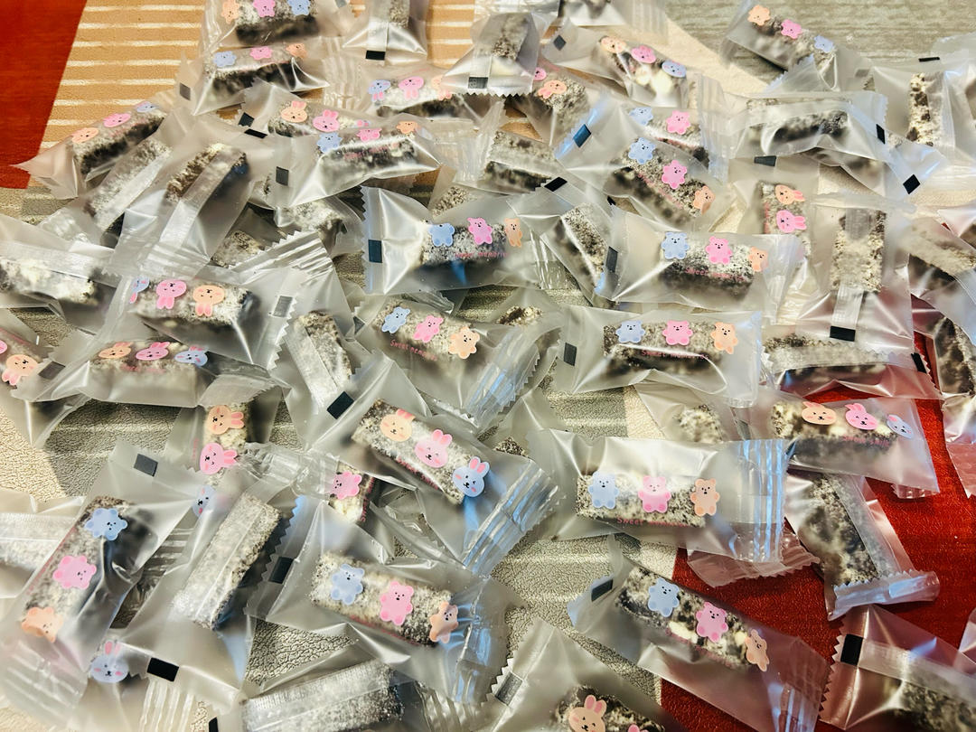 简单好做的奥利奥牛轧糖~~~好吃的不得了！！！