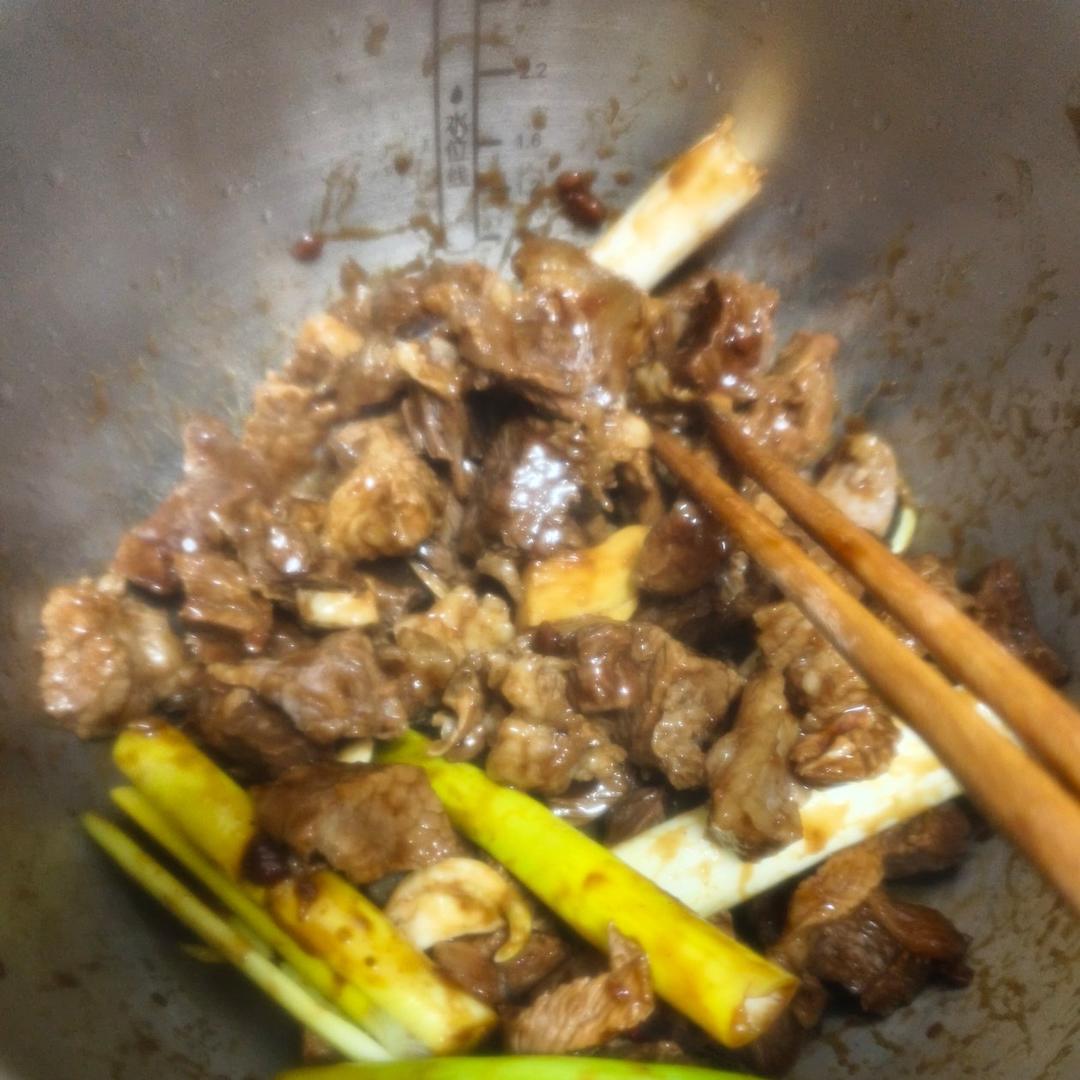 超简单的炖牛肉