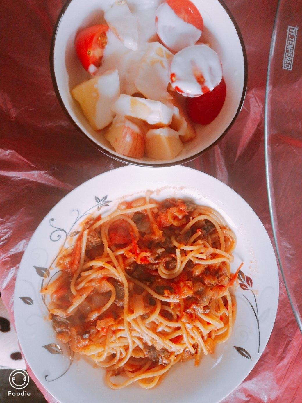 番茄肉酱意大利面