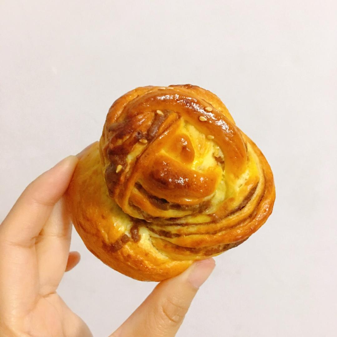 花式豆沙面包