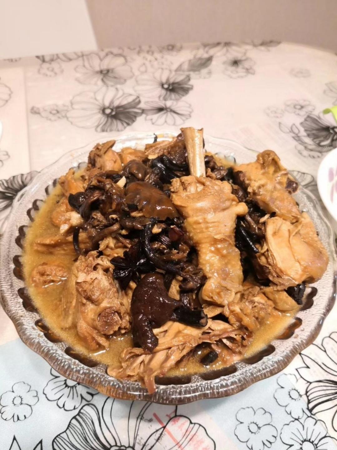 小鸡炖蘑菇