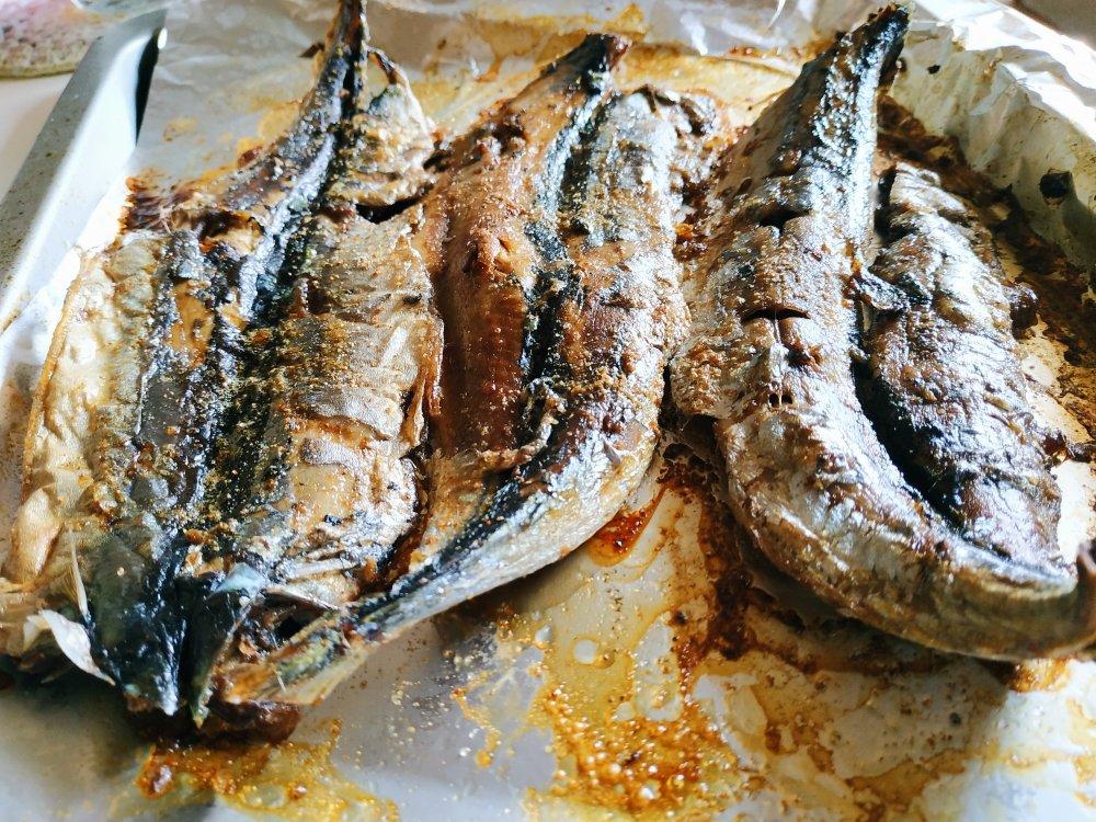 盐烤秋刀鱼