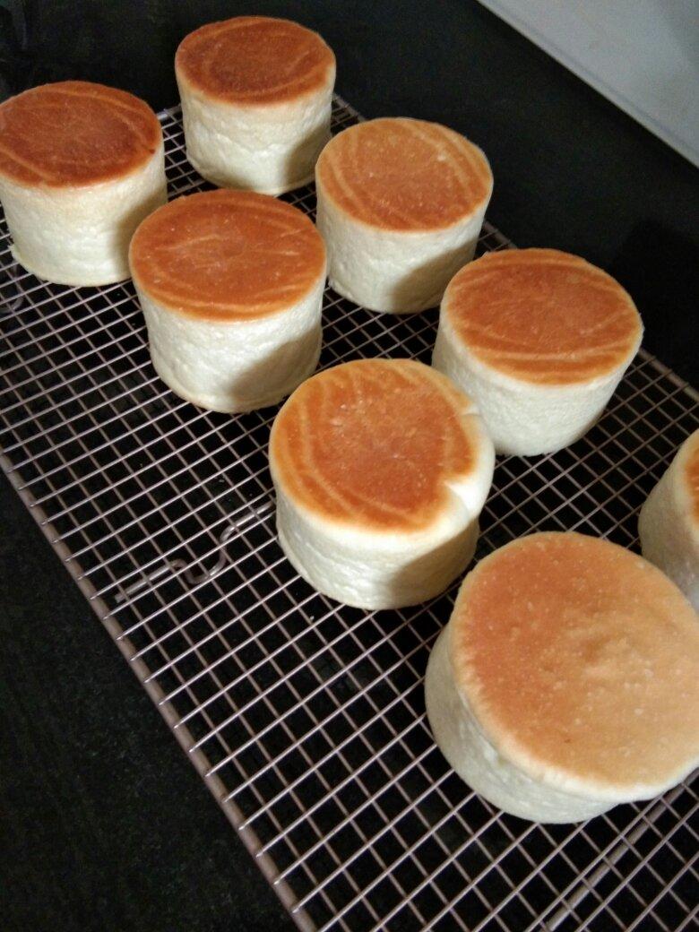 日式大鼓面包（海盐蛋黄肉松馅）