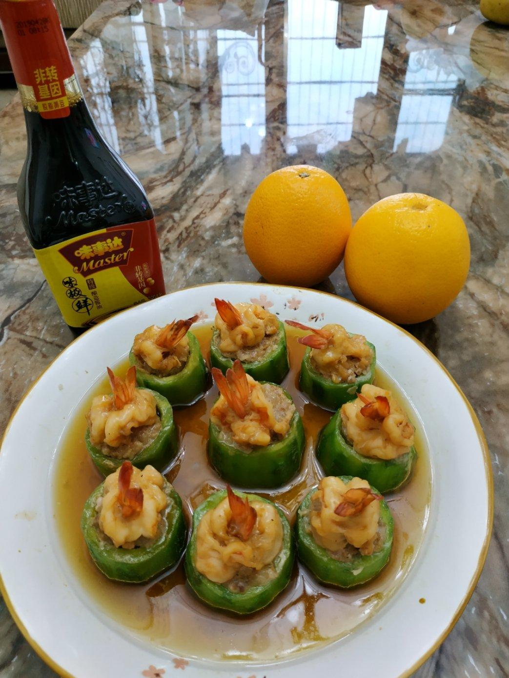 清热解火的丝瓜酿虾球