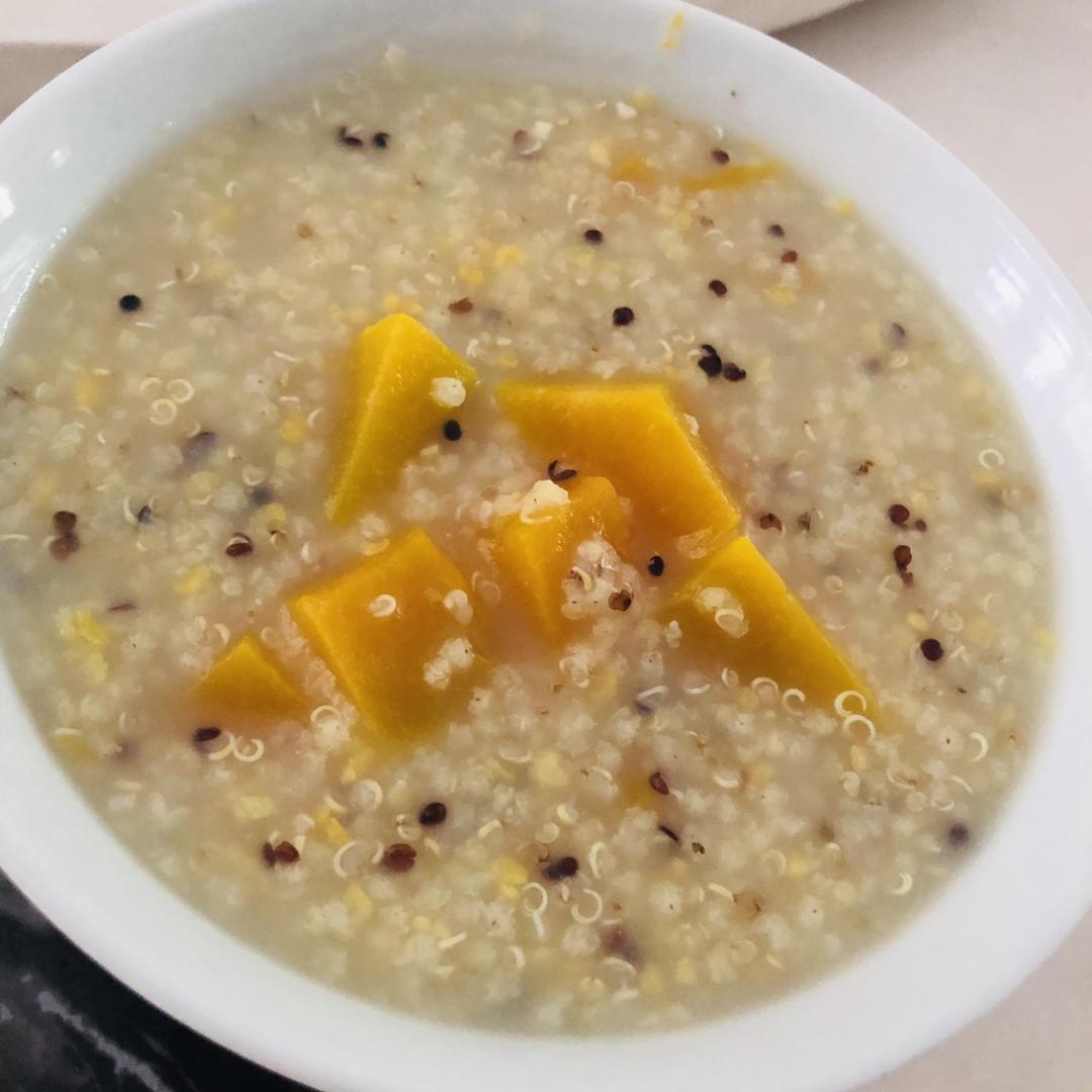 南瓜藜麦粥