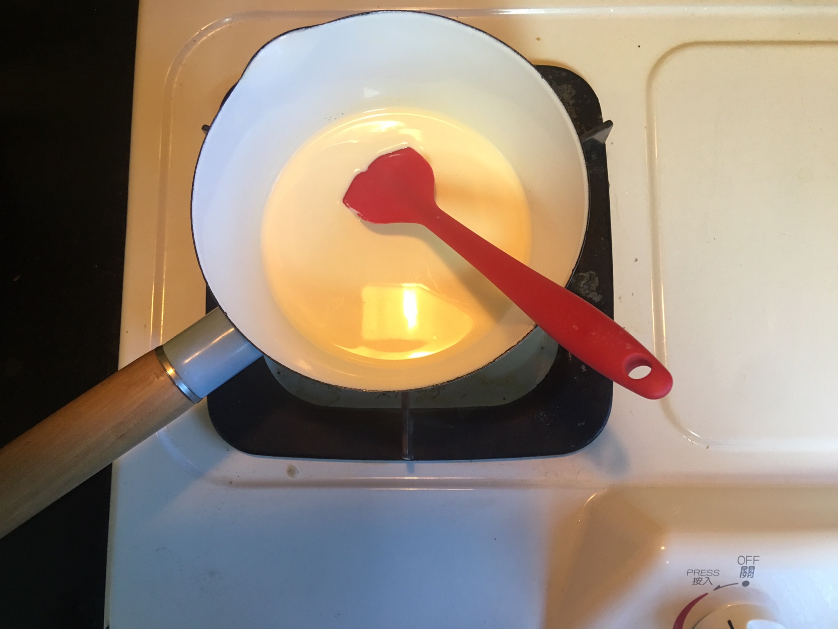 超快手法式焦糖布丁的做法 步骤3