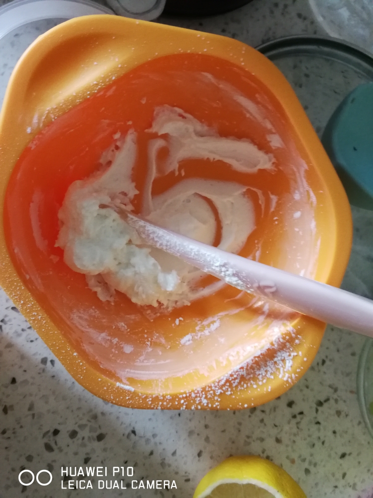 无奶粉香蕉酸奶蛋黄溶豆的做法 步骤1