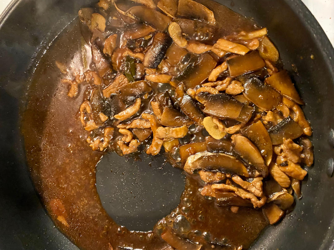 香菇肉末拌面
