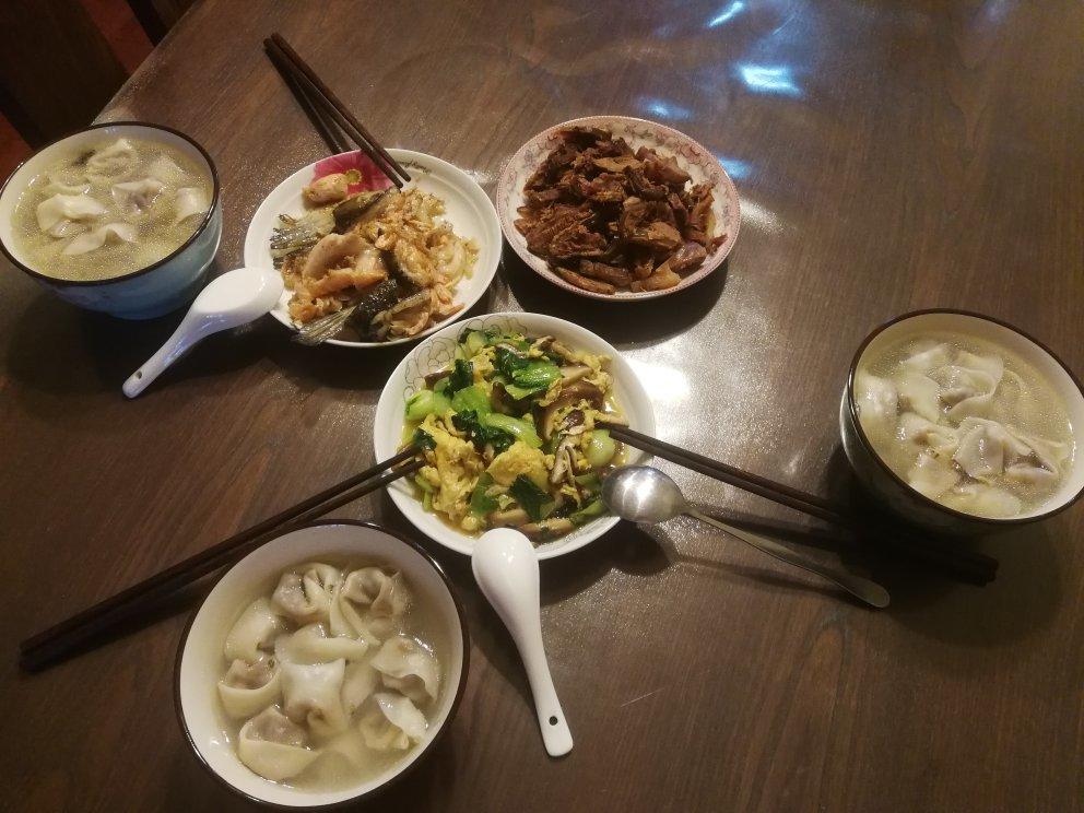 中式早餐.清汤馄饨