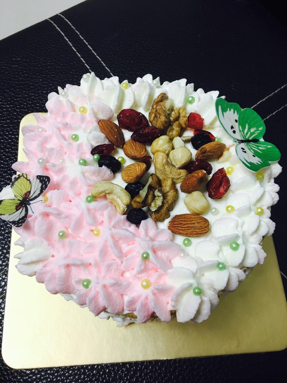 烤箱做蛋糕（戚风蛋糕的做法）