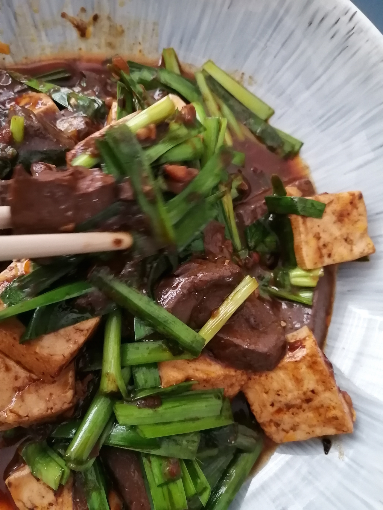 鸭血豆腐炒韭菜