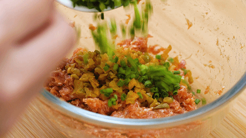 【蔥花肉卷】的做法 步驟2