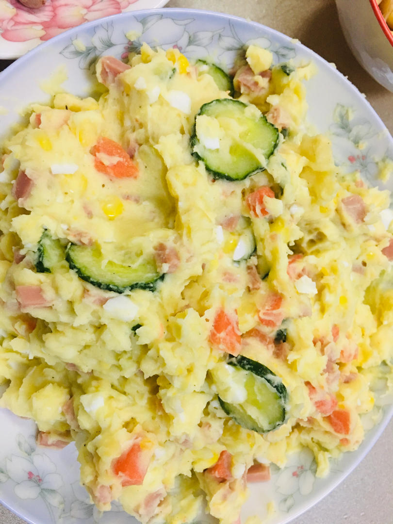 好吃到舔碗的鸡蛋土豆泥沙拉