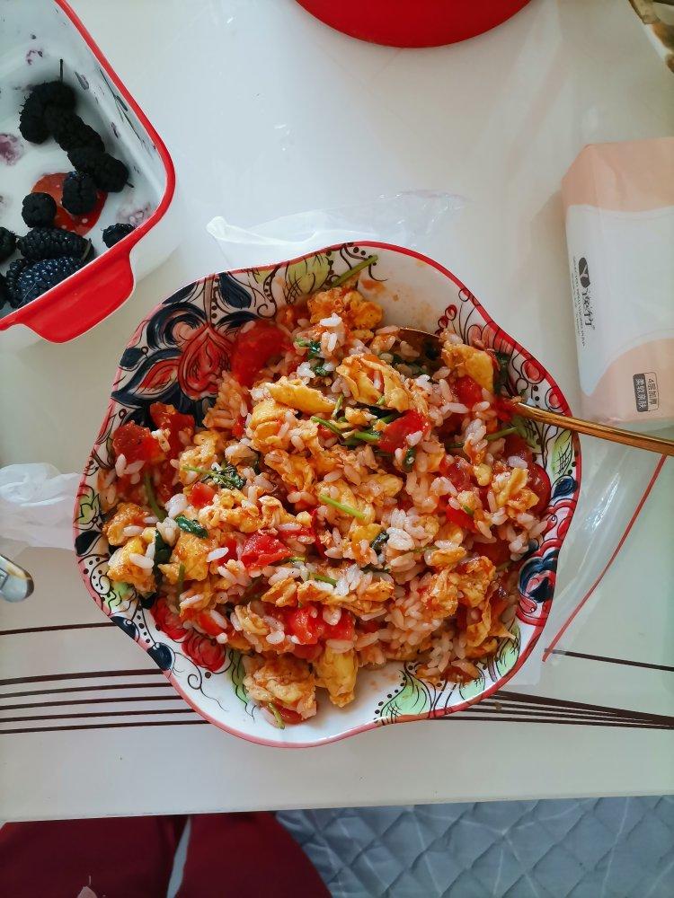 尖椒西红柿蛋饭